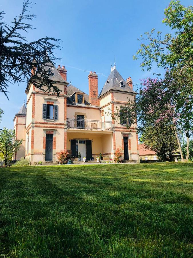 Chateau Segot Neuilly-le-Réal Dış mekan fotoğraf