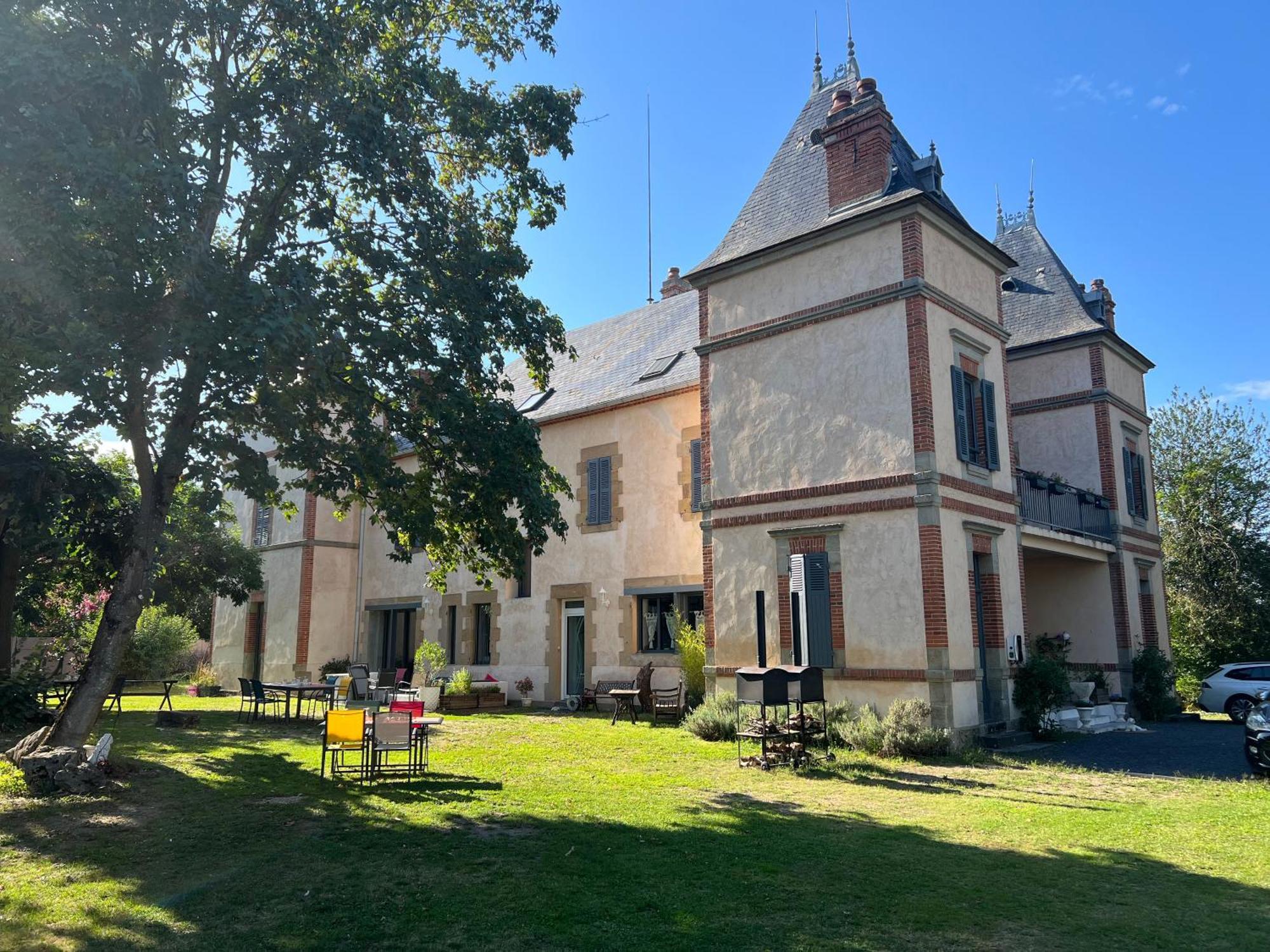 Chateau Segot Neuilly-le-Réal Dış mekan fotoğraf